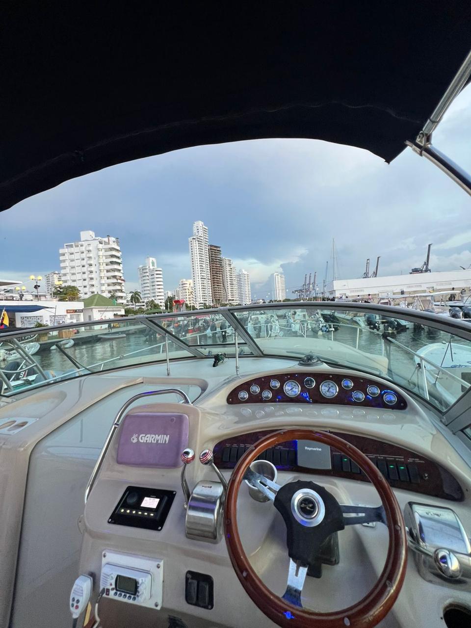 Yate Mamba 24 – Velocidad y Estilo en el Caribe