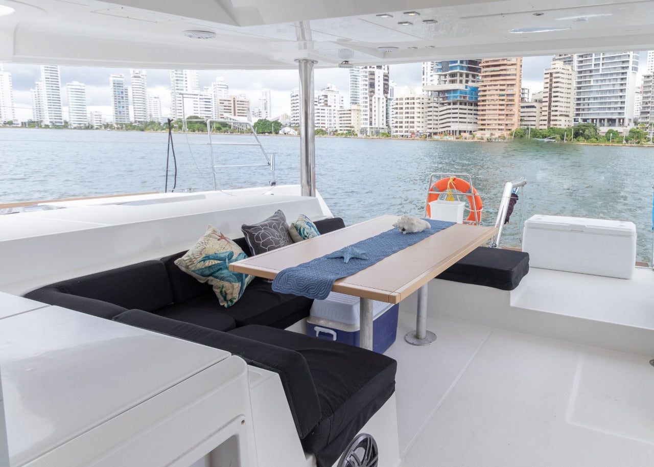 Catamarán Sea Warriors – Experiencia Privada en el Caribe