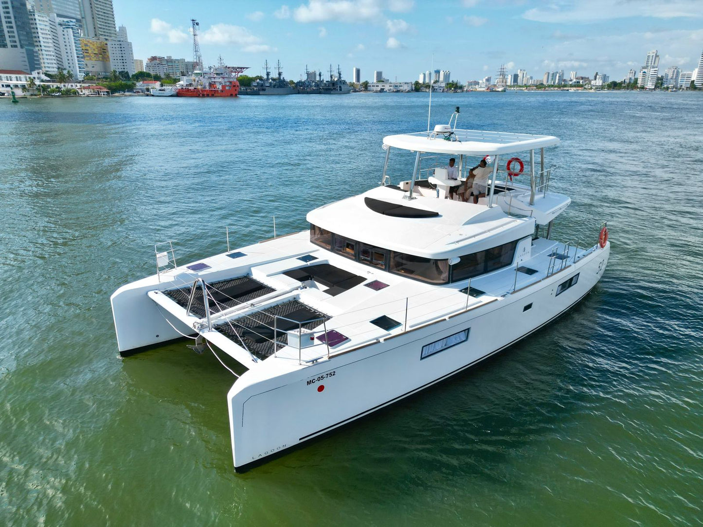 Catamarán Sea Warriors – Experiencia Privada en el Caribe