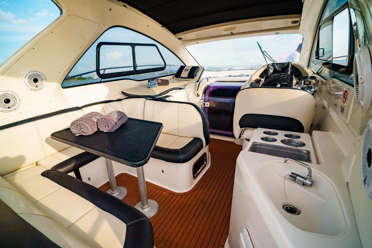 Yate Ambar II – Experiencia Privada en el Mar