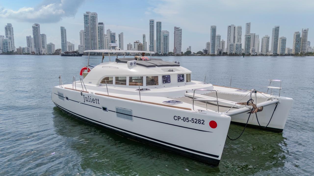 Catamarán Juliet – Experiencia Privada en el Caribe